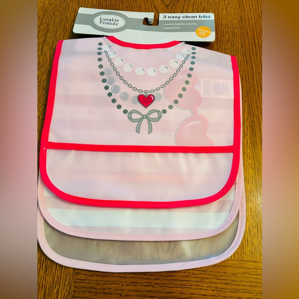 Bundle of 3 new bibs